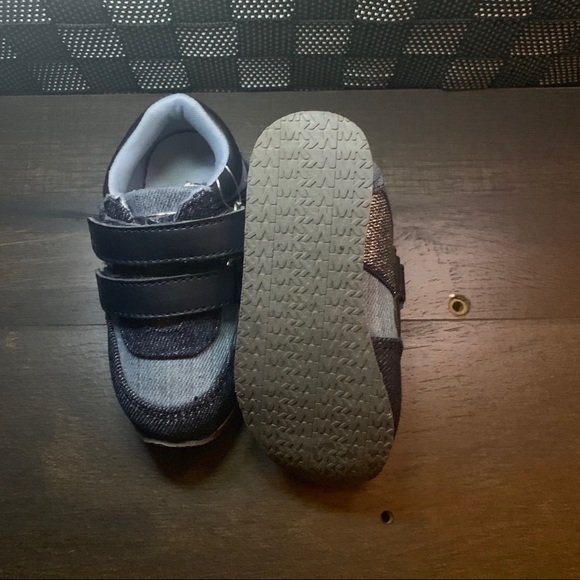 NWT kids and baby Michael Kors tennis - Picture 3 of 6